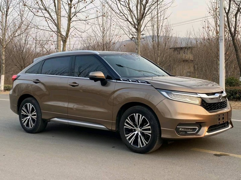 徐州16年本田冠道7