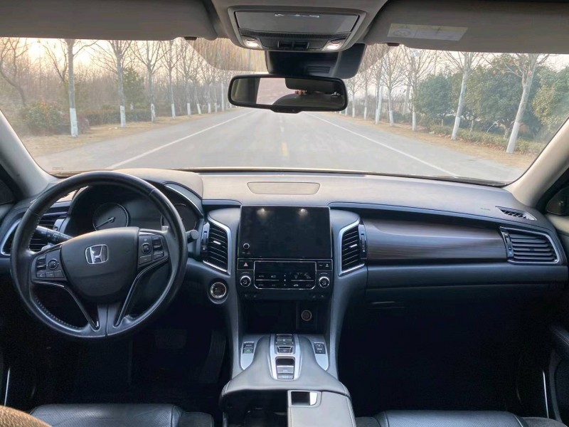 徐州16年本田冠道6