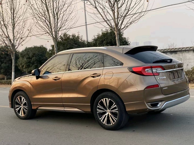 徐州16年本田冠道3