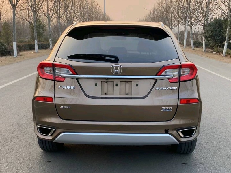 徐州16年本田冠道1