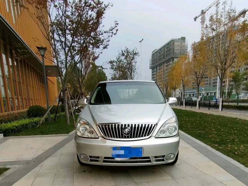 东营16年别克GL89