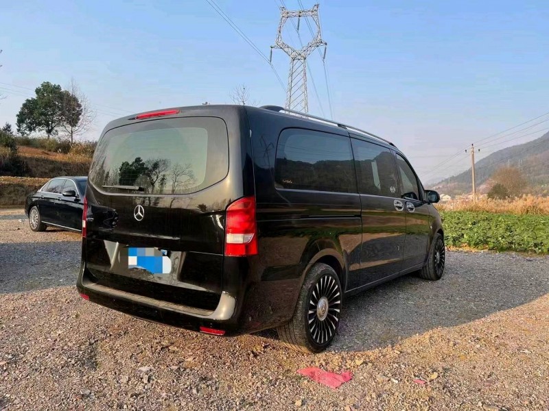 重庆19年奔驰威霆6