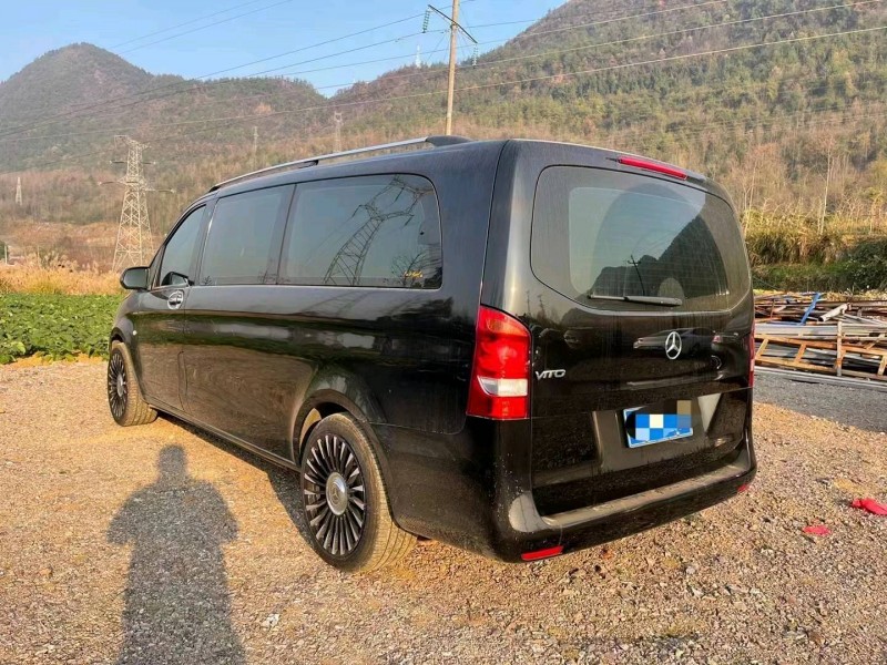 重庆19年奔驰威霆3