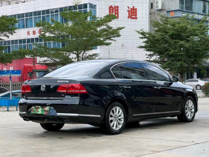 东莞15年大众迈腾8