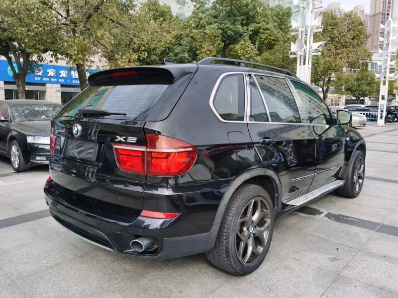 常州12年宝马X54