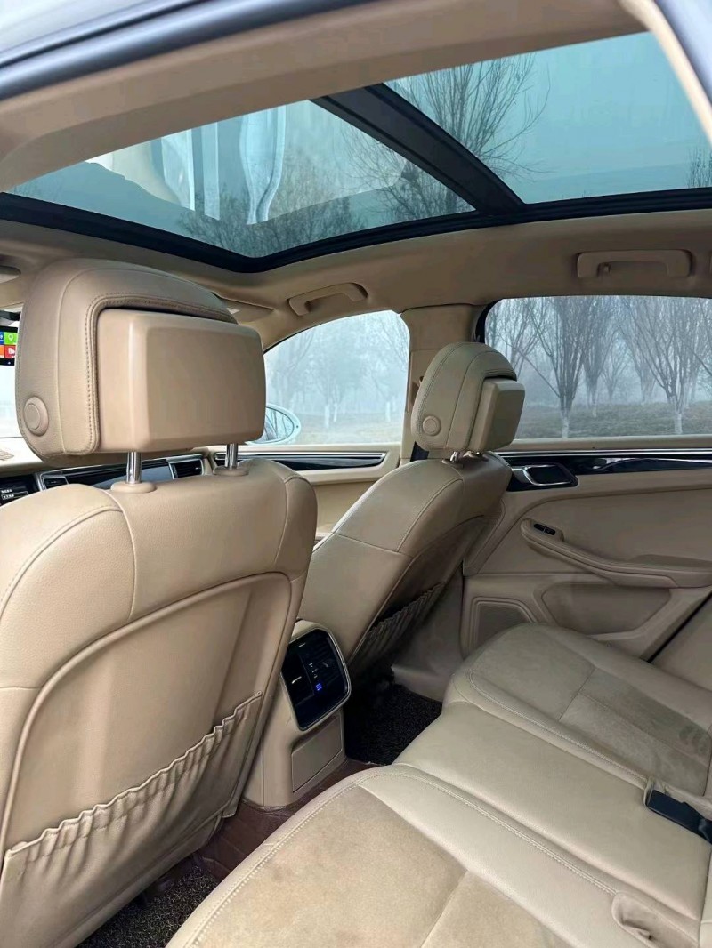 潍坊15年保时捷Macan5