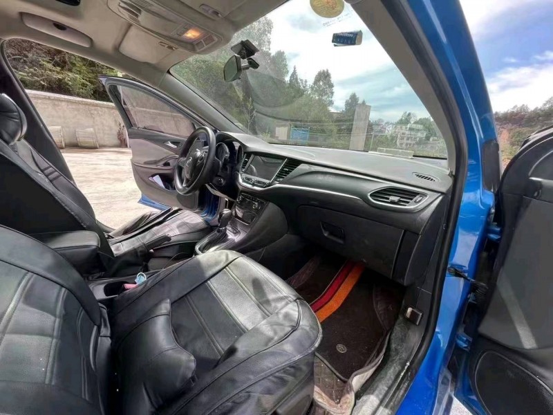 宜昌16年别克英朗6