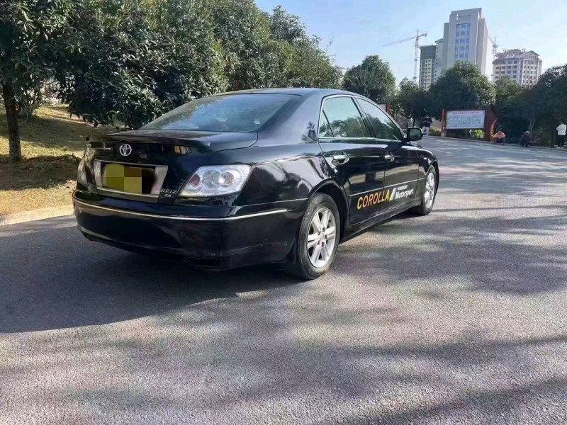 宜昌08年丰田锐志6