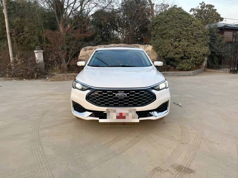 徐州22年福特福睿斯9