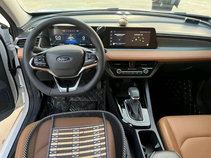 徐州22年福特福睿斯6