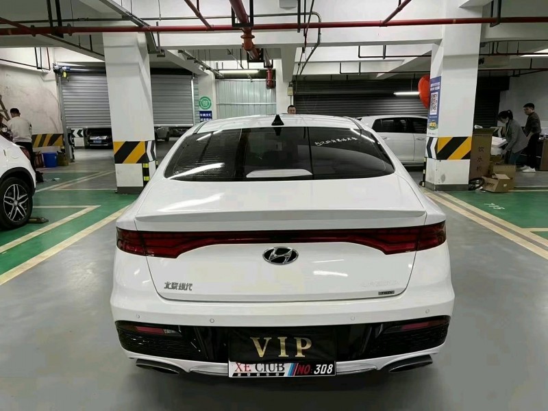 成都21年现代菲斯塔8