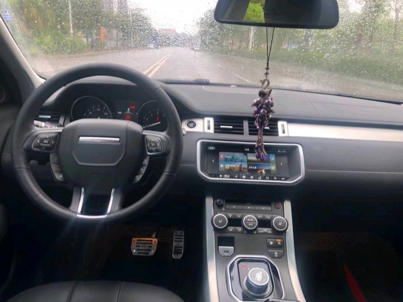 广州17年路虎极光6