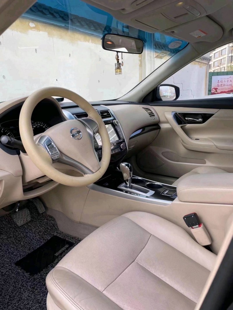 廊坊14年日产天籁4