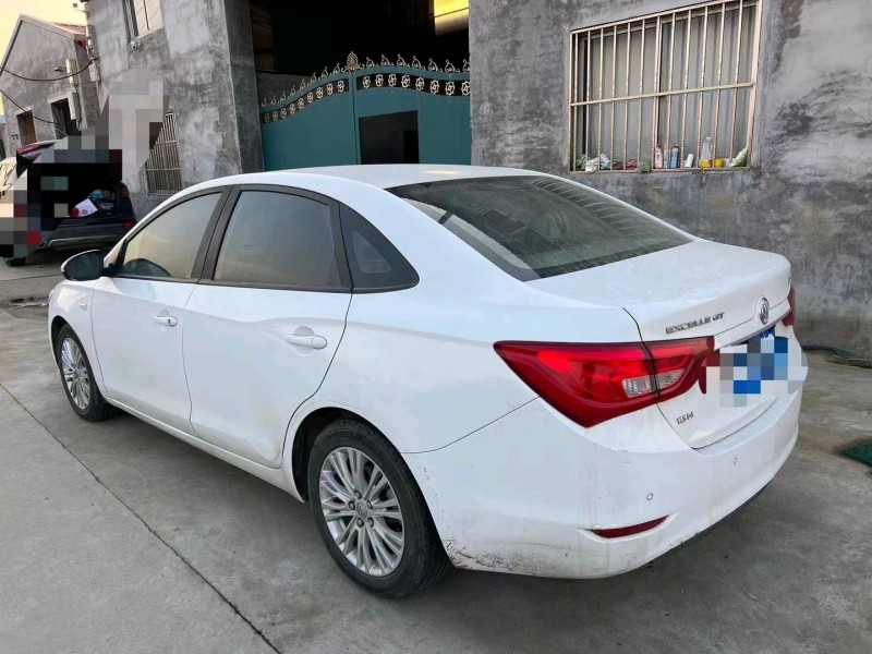 枣庄17年别克英朗1