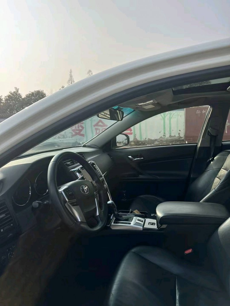 北京13年丰田锐志4