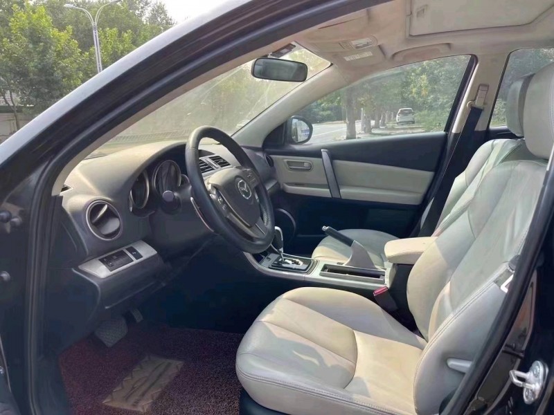 北京11年马自达睿翼4