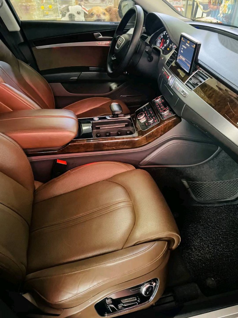 邯郸14年奥迪A8L9