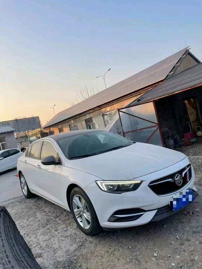 枣庄18年别克君威3