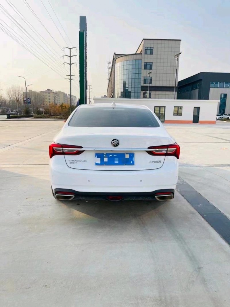 枣庄21年别克威朗9