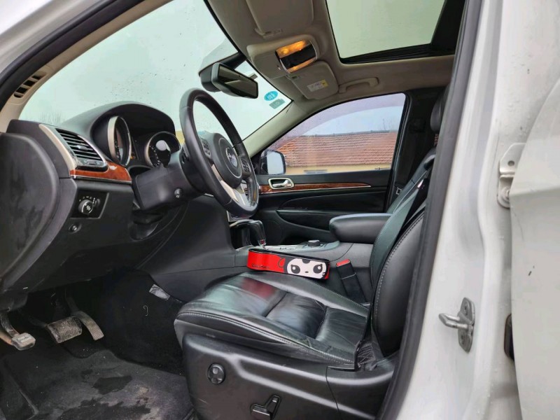 潍坊13年Jeep大切诺基4