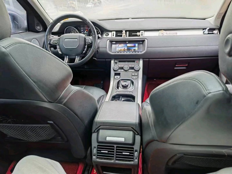 武汉18年路虎极光6