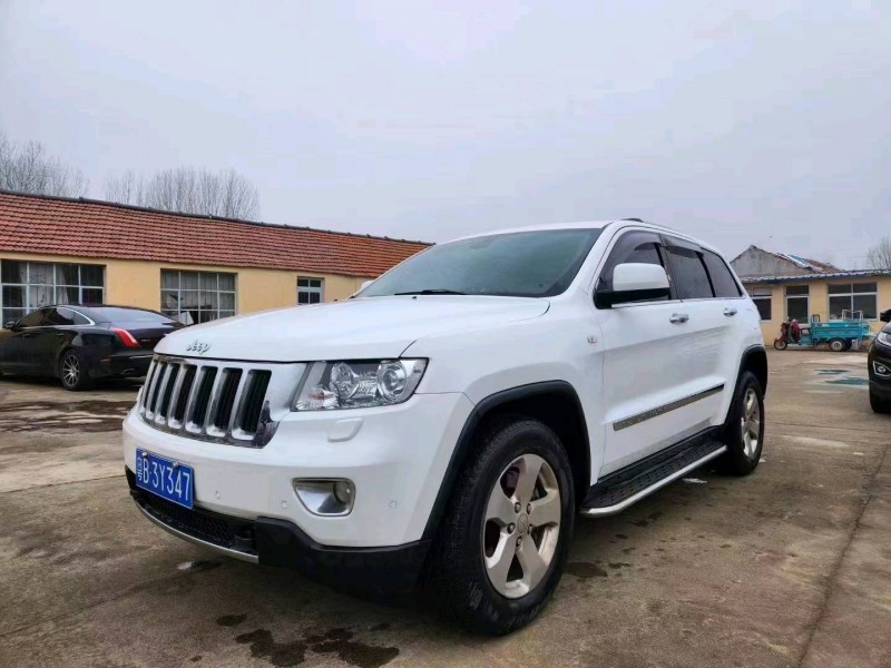 枣庄13年Jeep大切诺基2