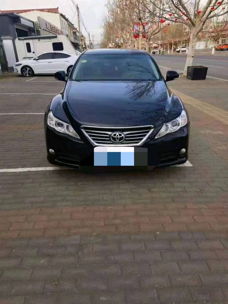 邯郸11年丰田锐志1