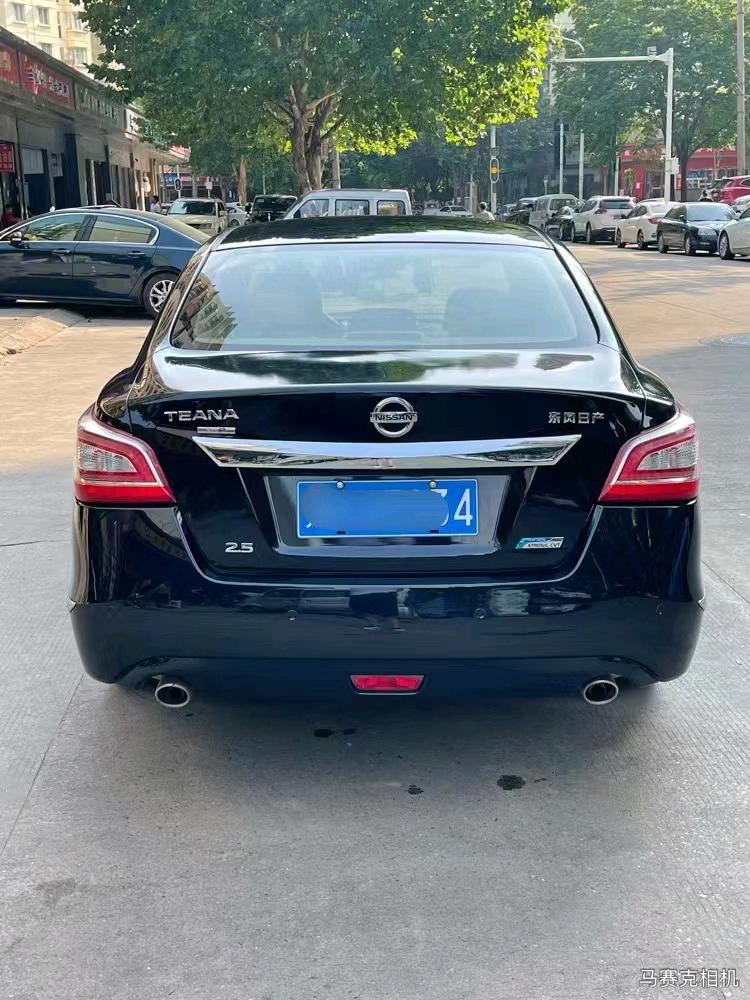 宜昌15年日产天籁4