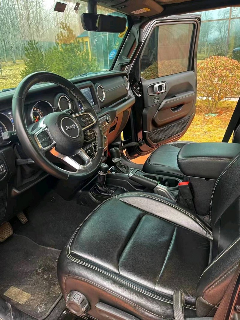 枣庄19年Jeep牧马人7