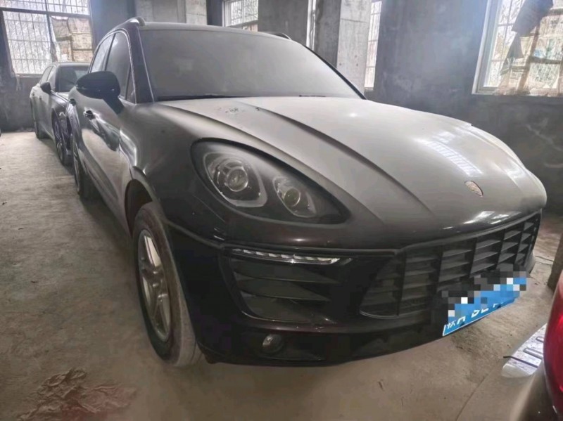 宜春17年保时捷Macan1