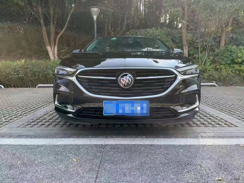 宜春21年别克君越8