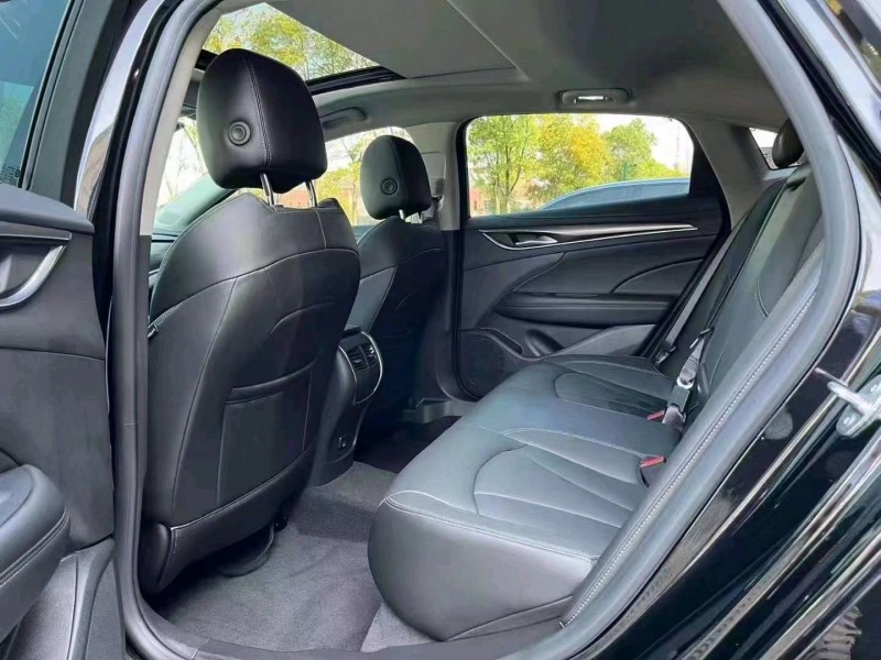 宜春21年别克君越4