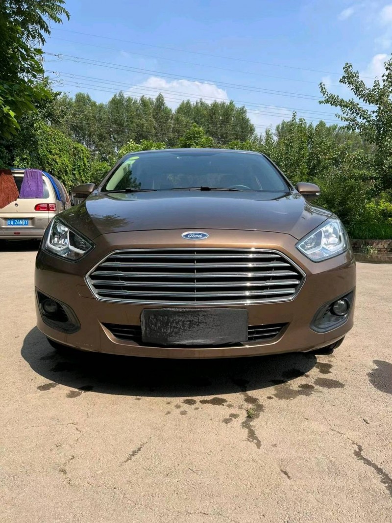 沈阳15年福特福睿斯1