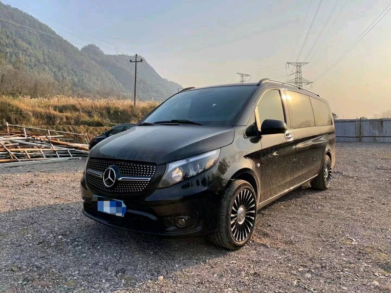 重庆19年奔驰威霆9