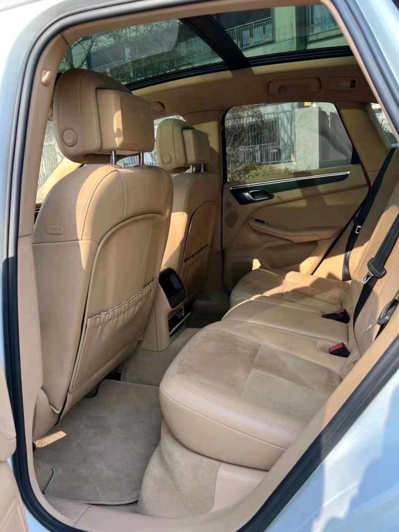 沈阳15年保时捷Macan4