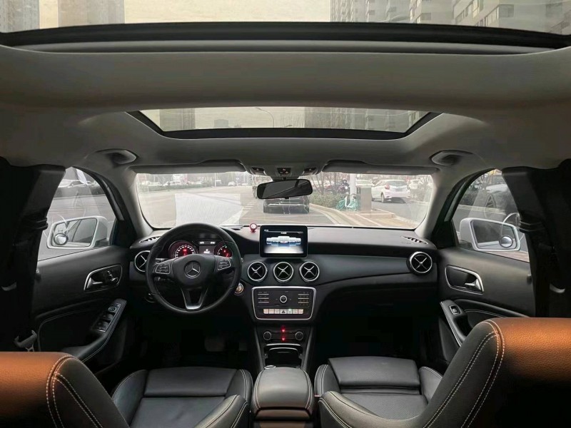 邯郸18年奔驰GLA4