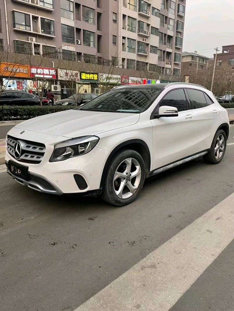 邯郸18年奔驰GLA9