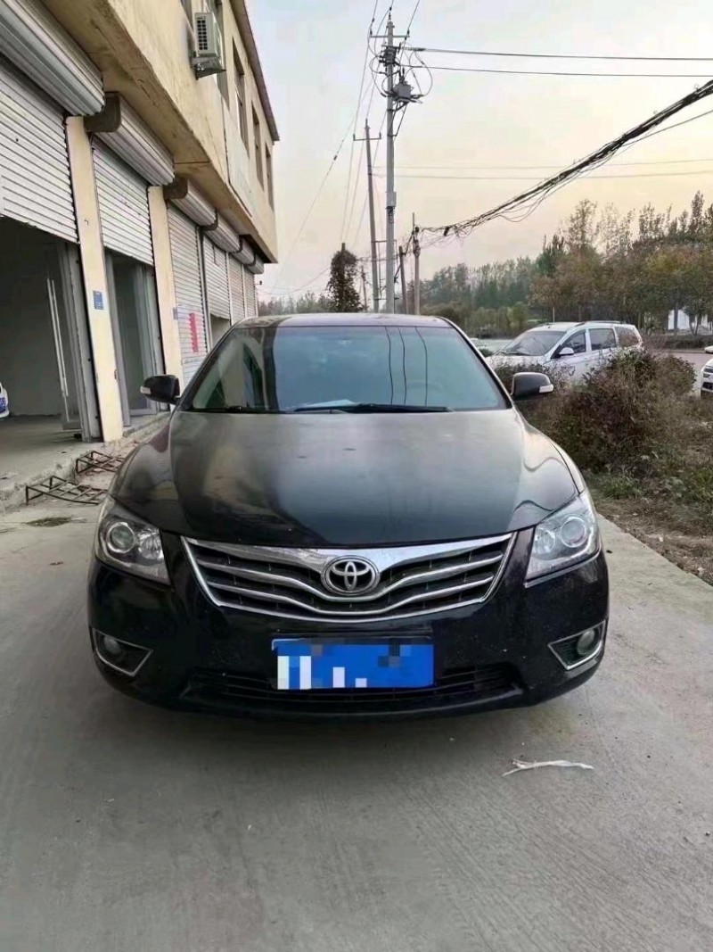 北京14年丰田凯美瑞8