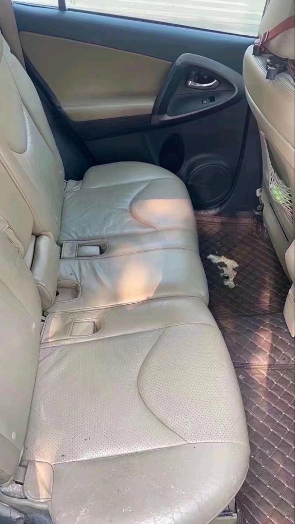 北京12年丰田RAV4荣放3