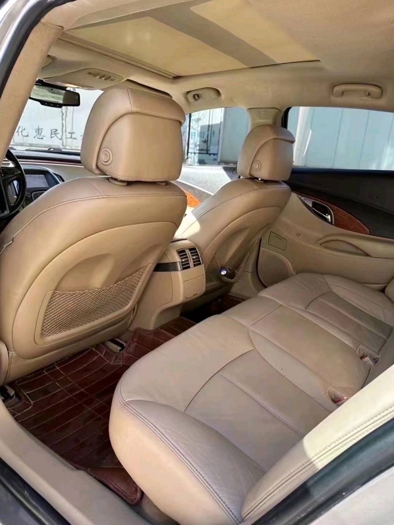 北京10年别克君越5