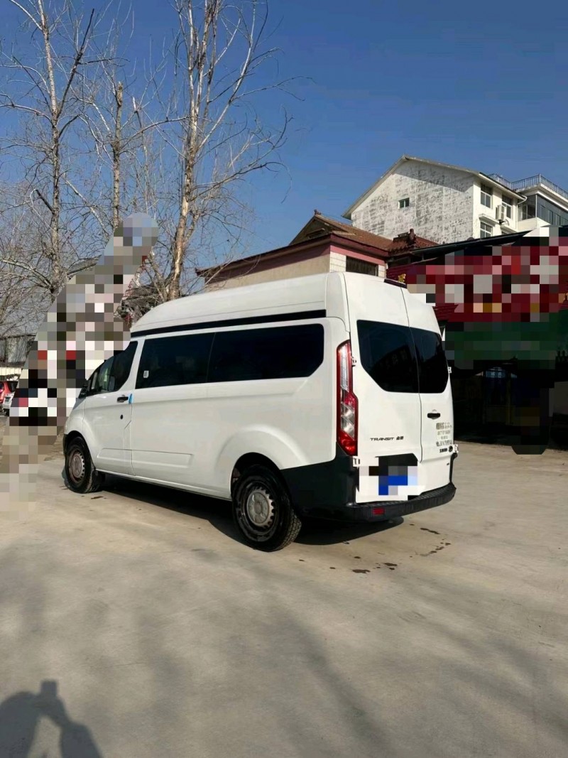 北京21年福特全顺8