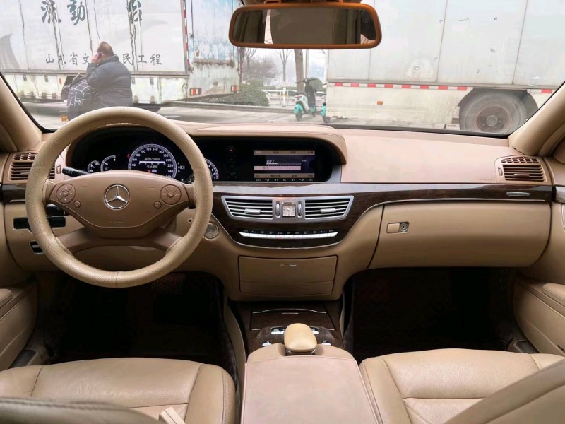 北京12年奔驰S6