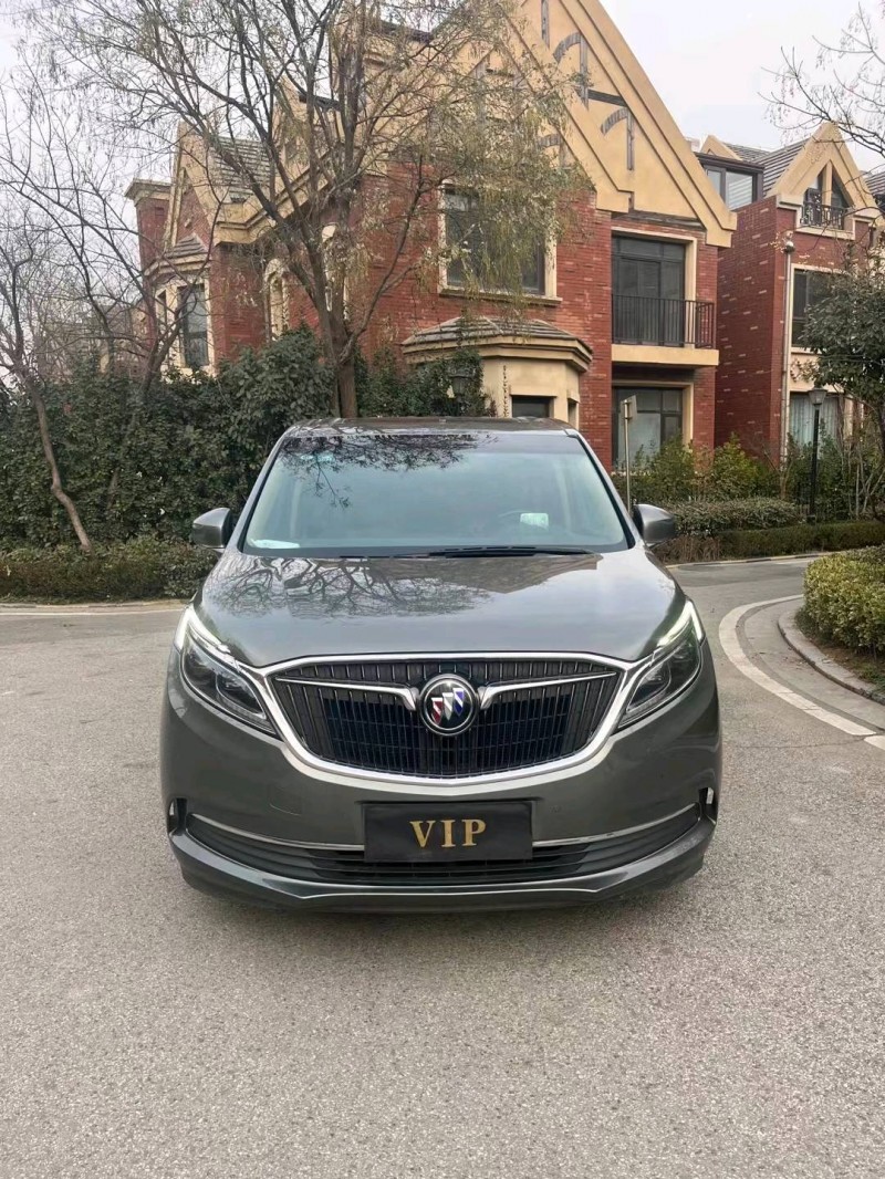 青岛18年别克GL81