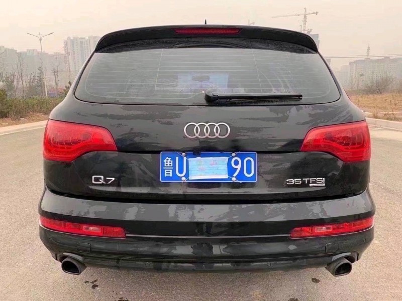 青岛13年奥迪Q79
