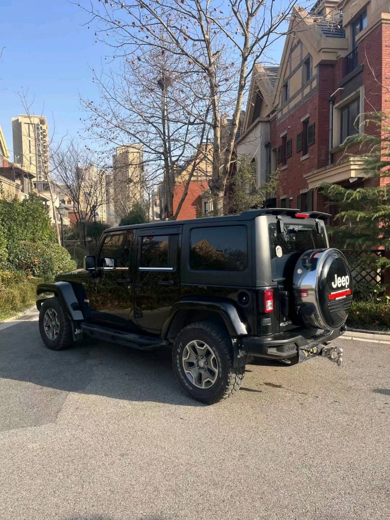 青岛14年Jeep牧马人8