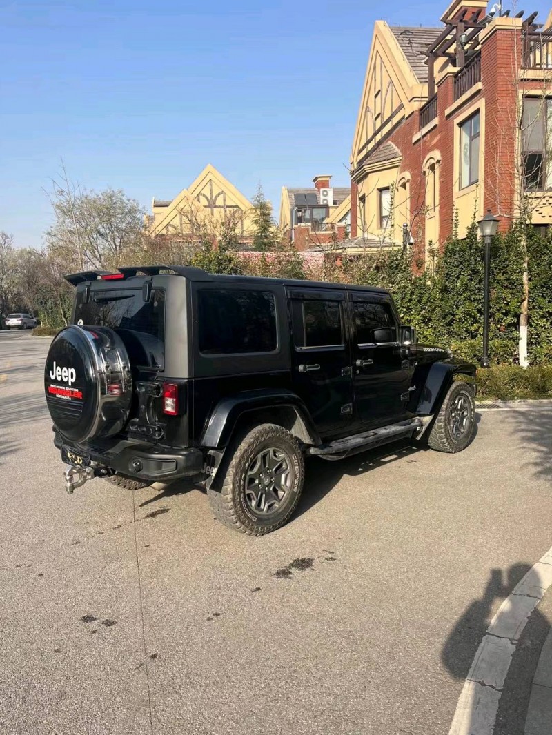 青岛14年Jeep牧马人7