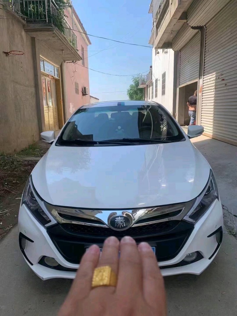 淮南17年比亚迪秦8