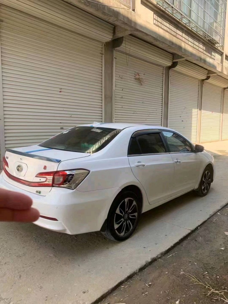 淮南17年比亚迪秦3