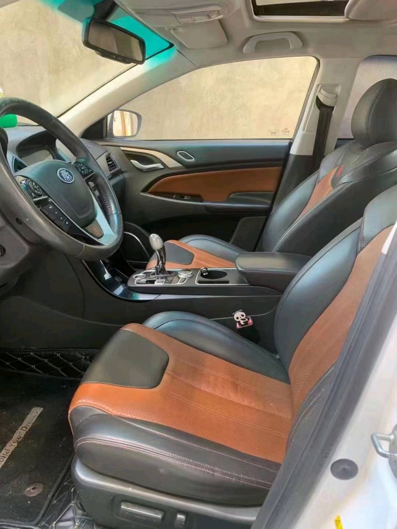 淮南17年比亚迪秦1