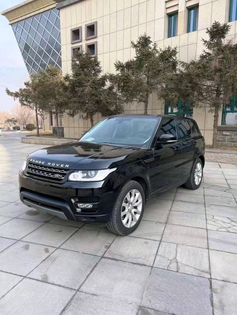 北京17年路虎揽胜运动3